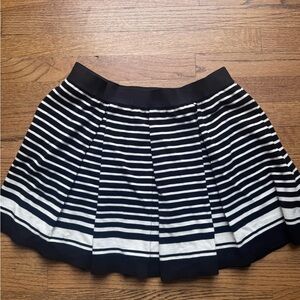 Sophia‎ Max Women's size large Polyester Pleated Skirt black white stripped mini